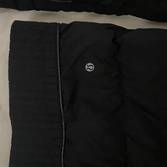 7 pieces of Lululemon Athletic Wear - Picture 8 of 11